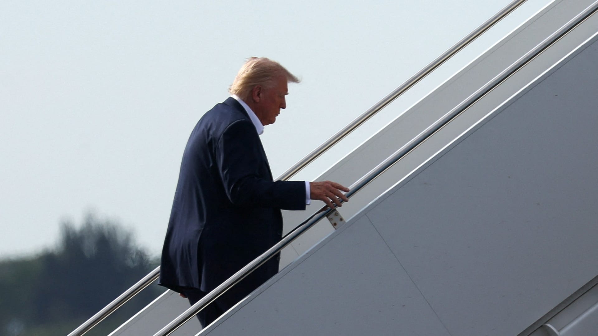 108140884 17464474522025 05 04t213139z 684691068 rc24beafkf2g rtrmadp 0 usa trump.jpeg