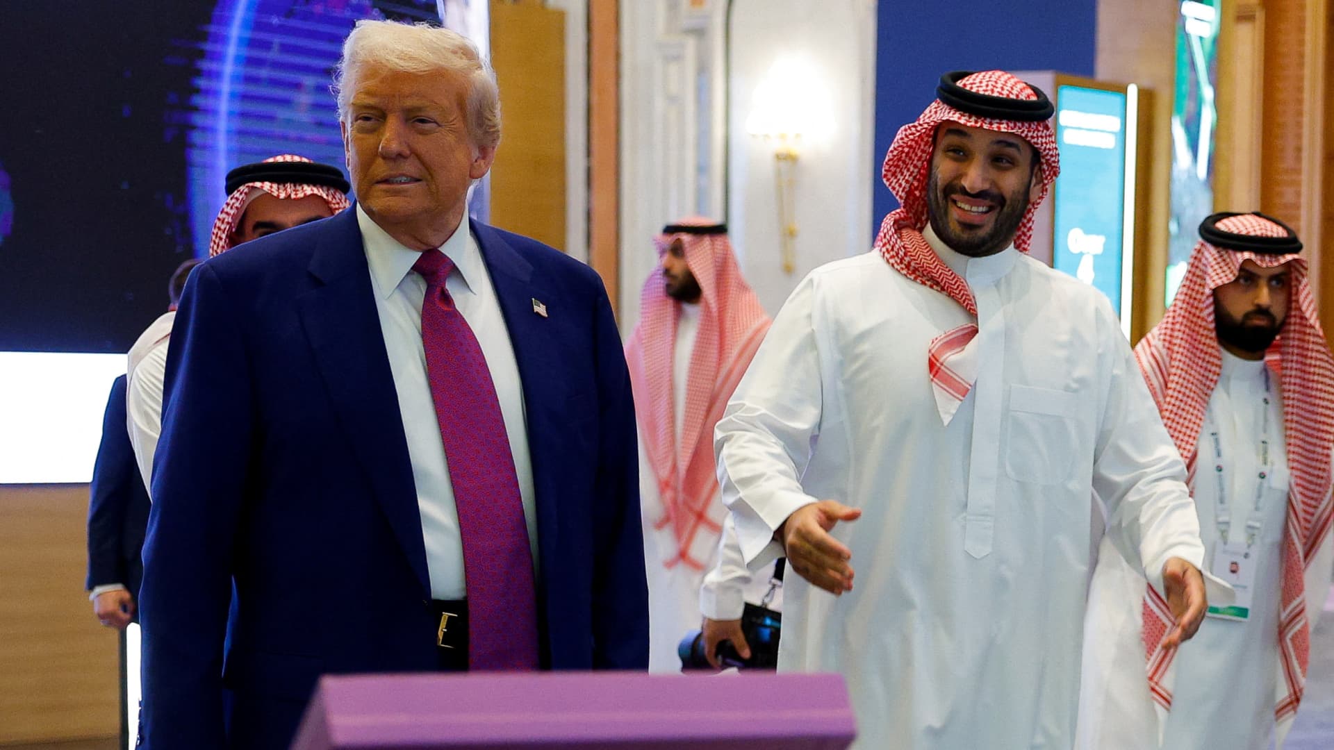 108144813 17471512252025 05 13t154518z 1253455763 rc23heam2p1j rtrmadp 0 usa trump gulf saudi.jpeg