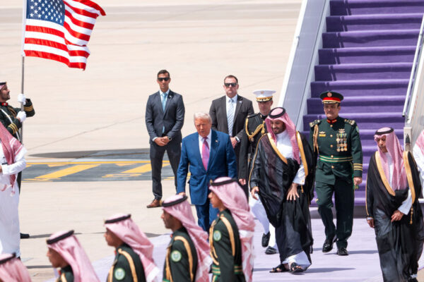 Saudis Greet Trump to His Tastes, With Pomp, Opulence and Real Estate 13int trump royal treatment qmhw facebookjumbo.jpg