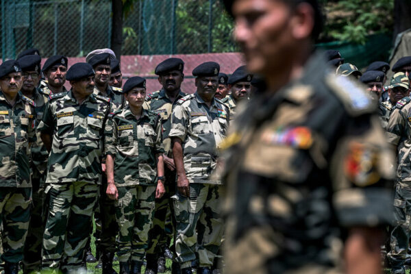 14int india soldiers qlpk facebookjumbo.jpg