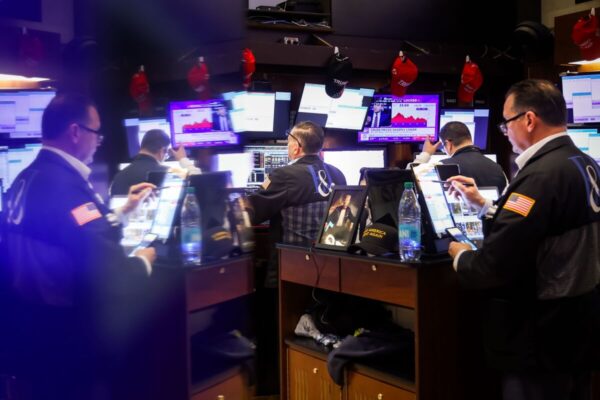 Investors Await Another Monday Jolt After Moody’s Downgrades US 1747587890 1200x800.jpg