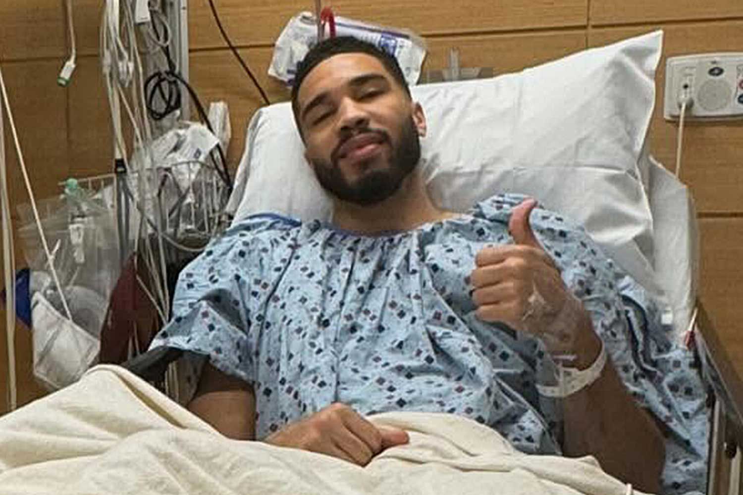 Jayson tatum hospital 051425 b06389b760ef4497b545540f3d9ccd1e.jpg
