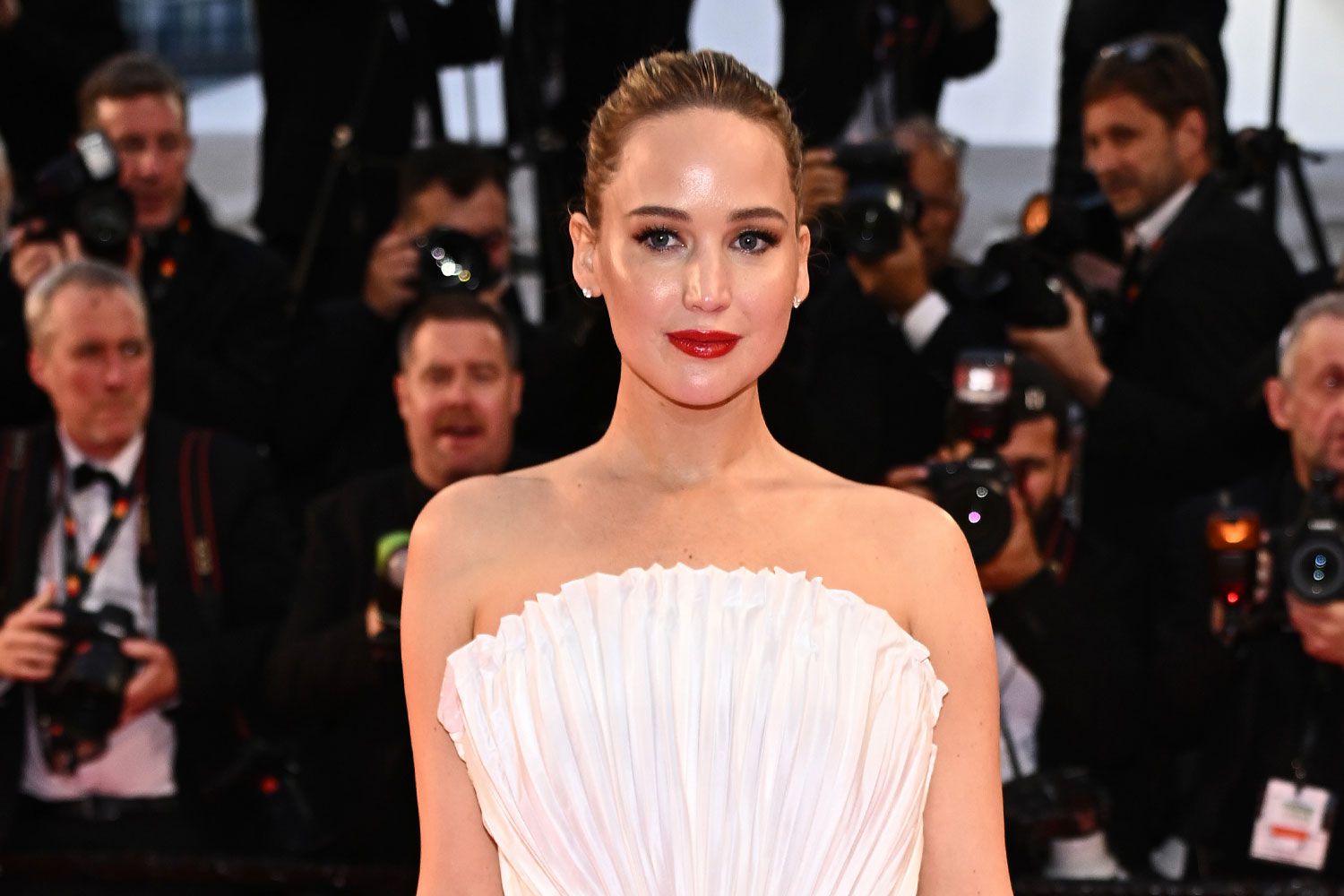 Jennifer lawrence 051725 tout 46edb3786d0e40359617da8b2beb5ac8.jpg