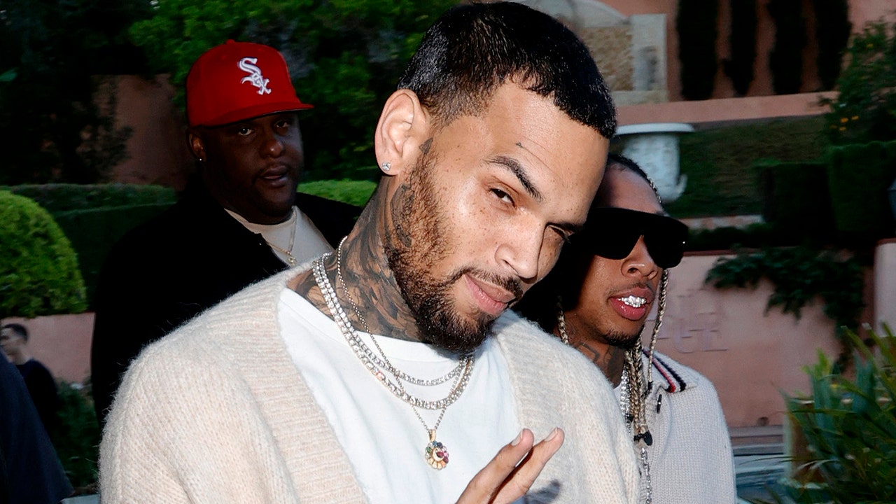 Chris brown.jpg