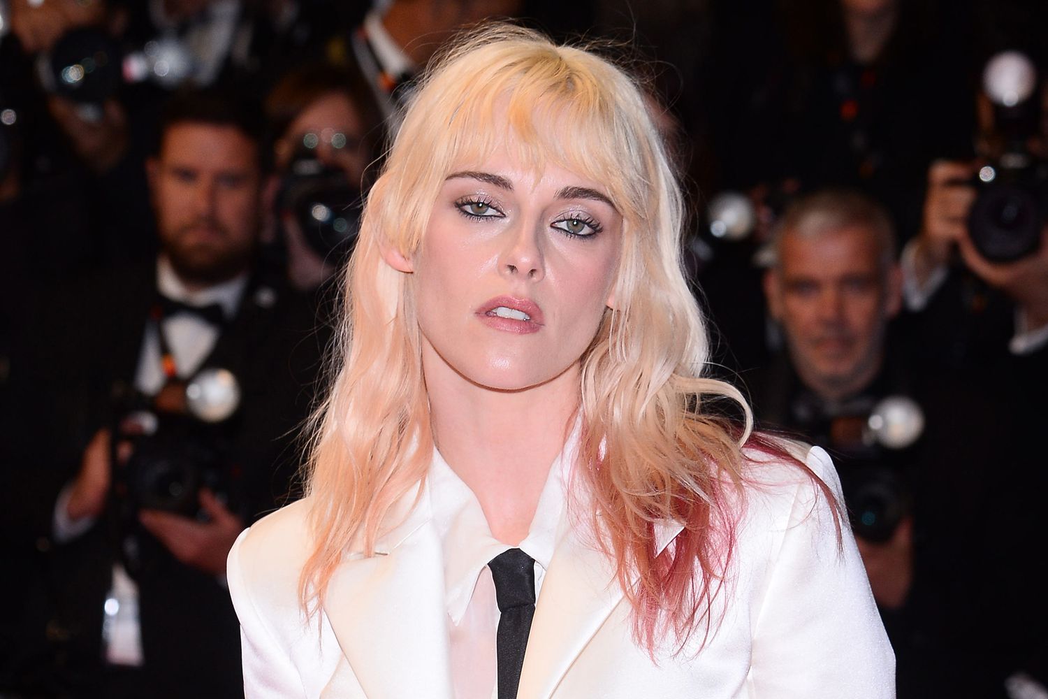 Kristen stewart cannes 051625 3336e711bb994df1b1ed8d36a0152d56.jpg
